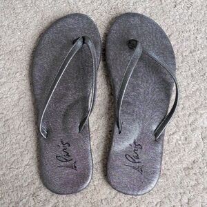 Bliss Women's Metallic Sandals